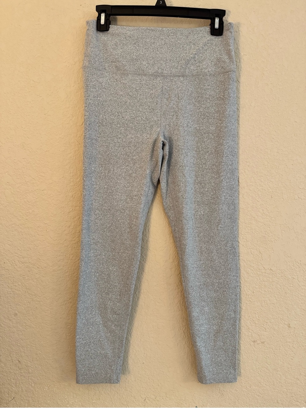 Kyodan Outdoor women’s heather gray high waisted leggings, size M - NWOT.
